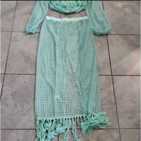 Perfect for beach & pool party. You can wear it ov - Picture 2 of 2